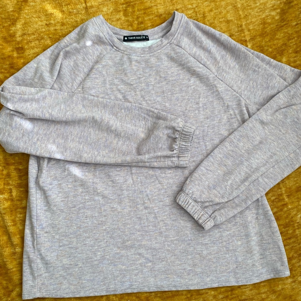 Thrive Société purple sweatshirt medium